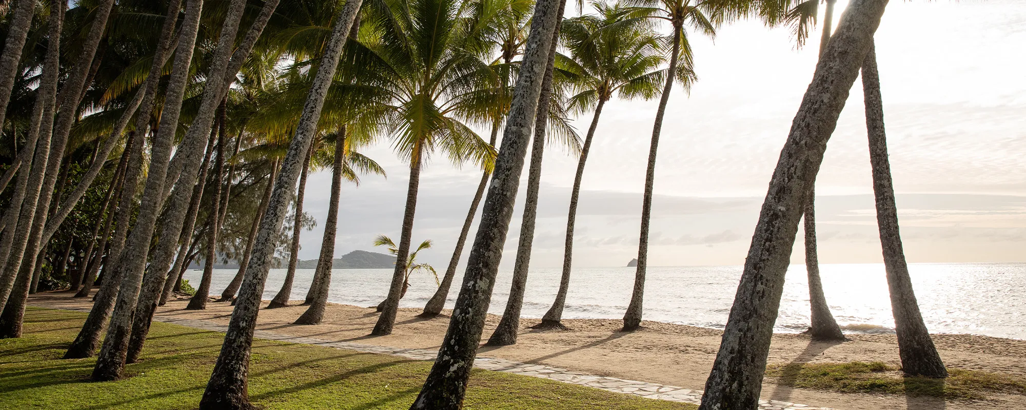 Alamanda Palm Cove by Lancemore Boutique Luxury Accommodation Facilities Beach 2000 x 800