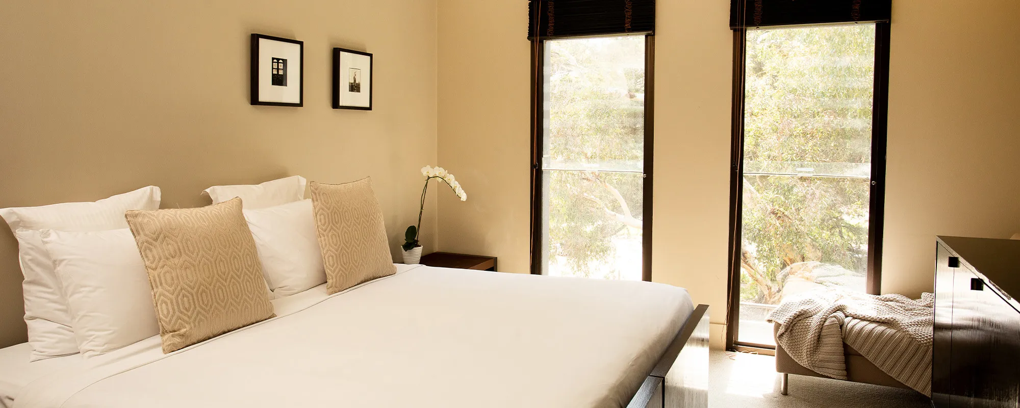 Lancemore Mansion Hotel Werribee Park Boutique Luxury Accommodation Superior 2000 x 800 2 v3